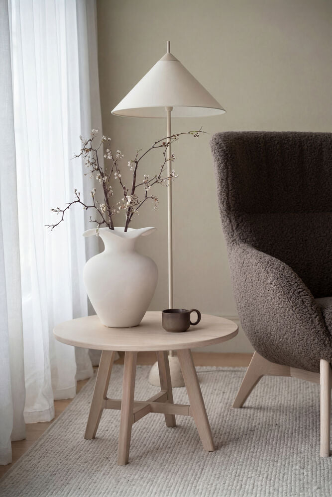 Dumbarton soffbord Ø60 vitpigmenterad ek