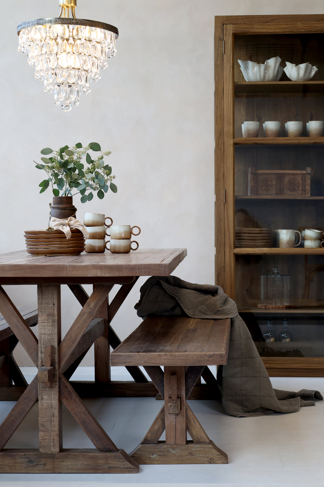 Grimaud matbord