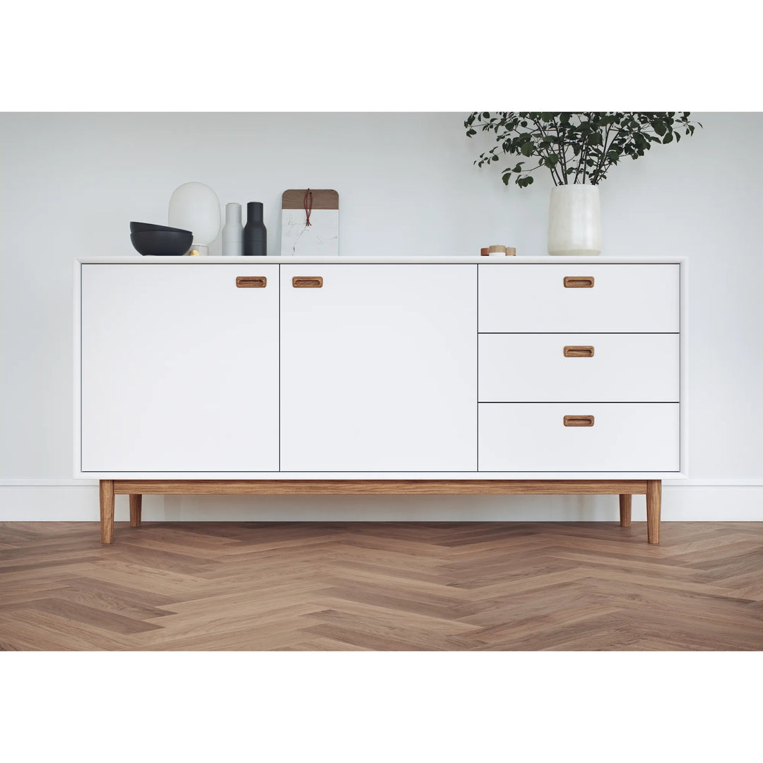 Svea Sideboard 2 dörrar, 3 lådor